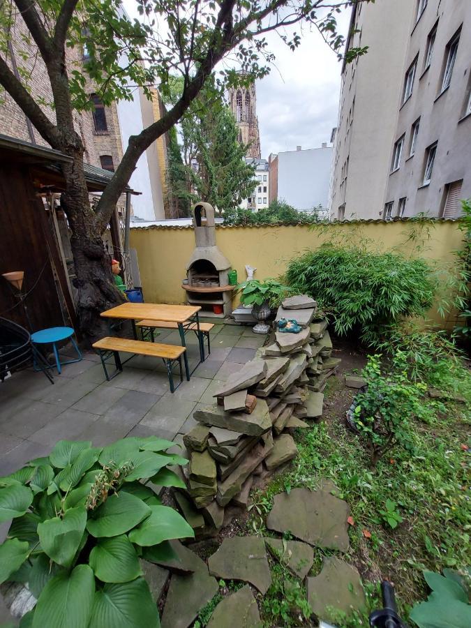 Basement Apartment Кёльн Экстерьер фото